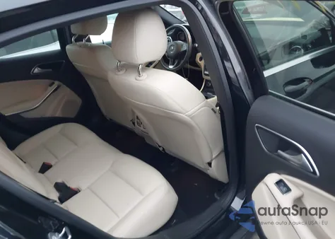 2020 Mercedes-Benz Gla 250 4Matic из США, поврежденный, VIN WDCTG4GB3LJ666169